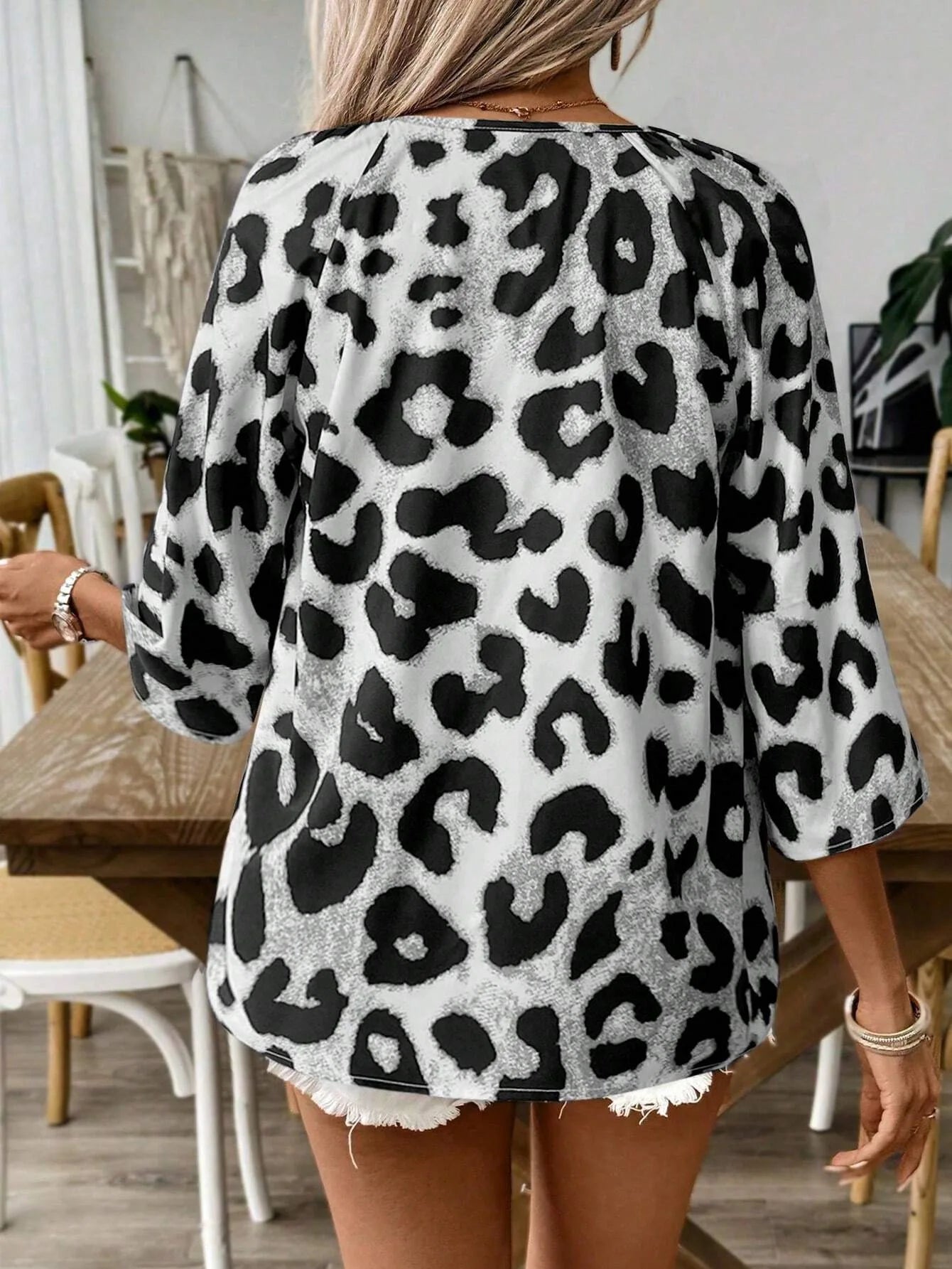 SAIDE™ | S13 SHIRT - LEOPARD PRINT V-NECK LONG SLEEVE SHIRT